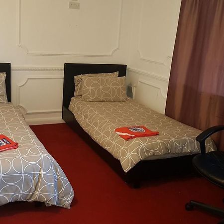 Hatfield Suites Exteriör bild